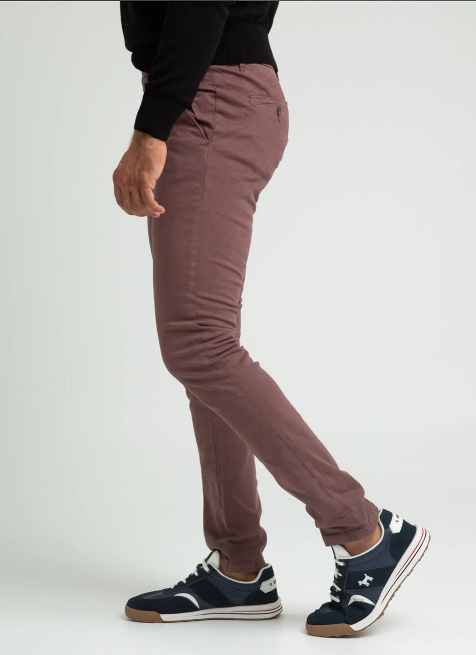 PANTALÓN CHINO BURDEOS WILLIOT